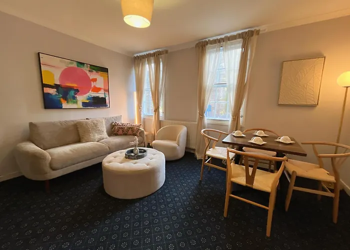 Nicolson Street Two Bedrooms
